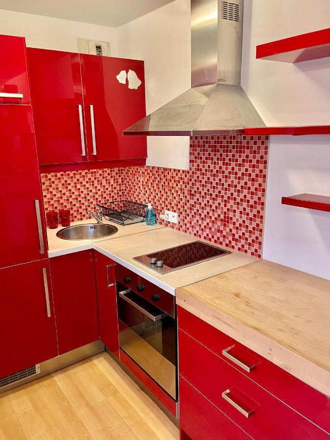 Super Red Centrum View In Town 2x Metro Fast Wifi 300 Mbs Netflix Appletv Smarttv Spotify Panorama Miasta