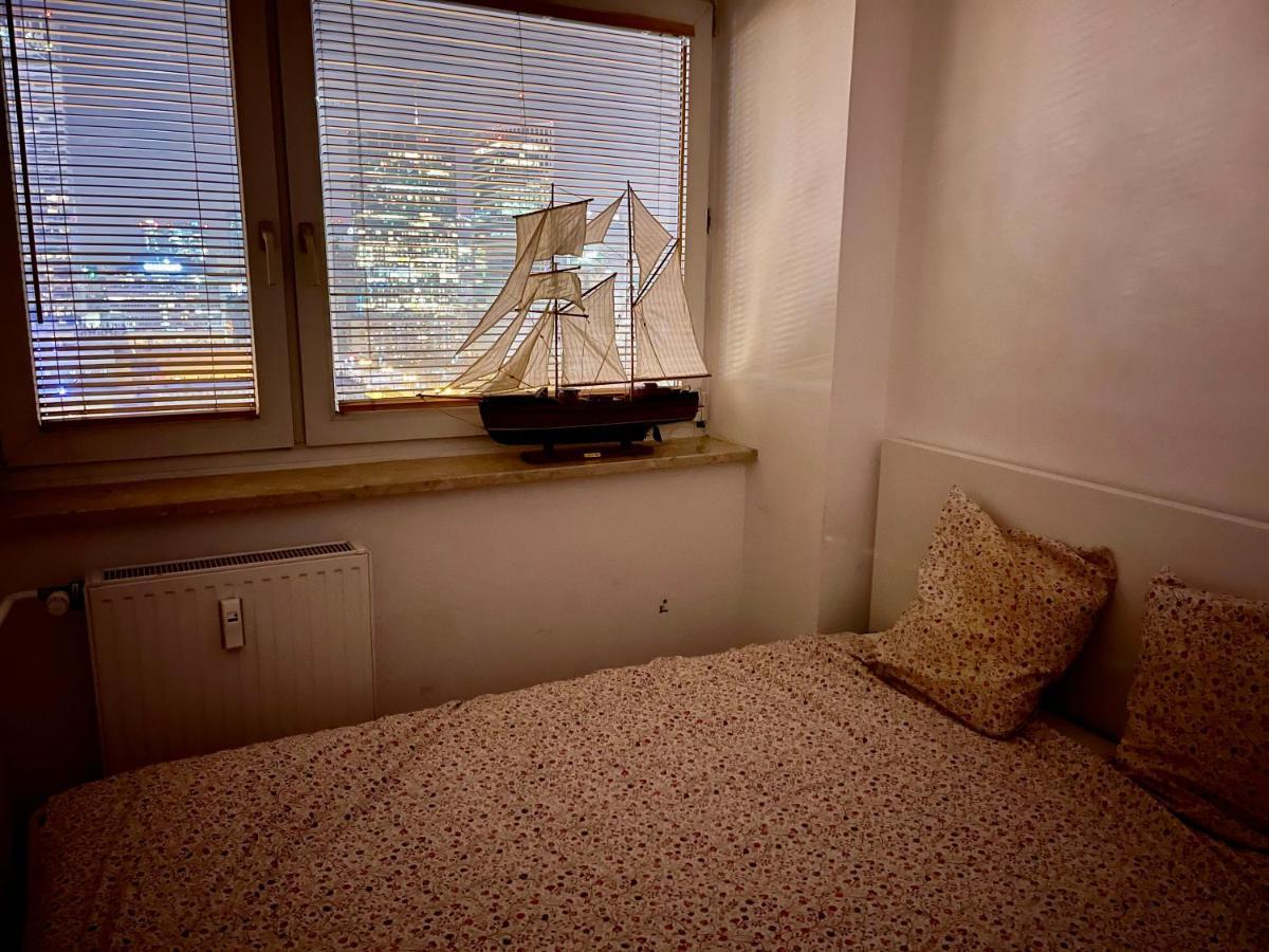 Super Red Centrum View In Town 2x Metro Fast Wifi 300 Mbs Netflix Appletv Smarttv Spotify Panorama Miasta