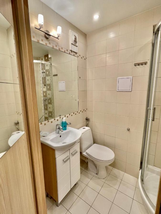 Apartament Super Red Centrum View In Town 2x Metro Fast Wifi 300 Mbs Netflix Appletv Smarttv Spotify Panorama Miasta