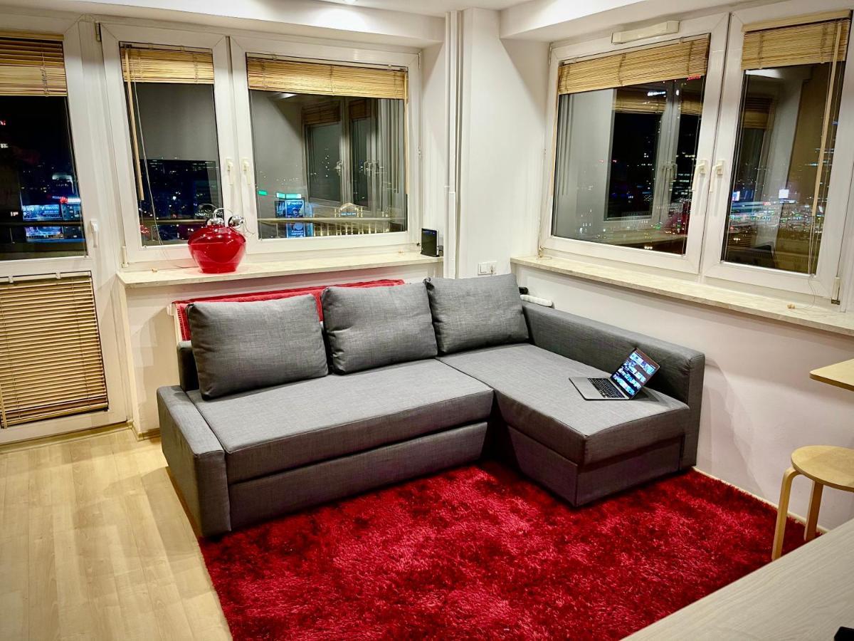Super Red Centrum View In Town 2x Metro Fast Wifi 300 Mbs Netflix Appletv Smarttv Spotify Panorama Miasta Apartament